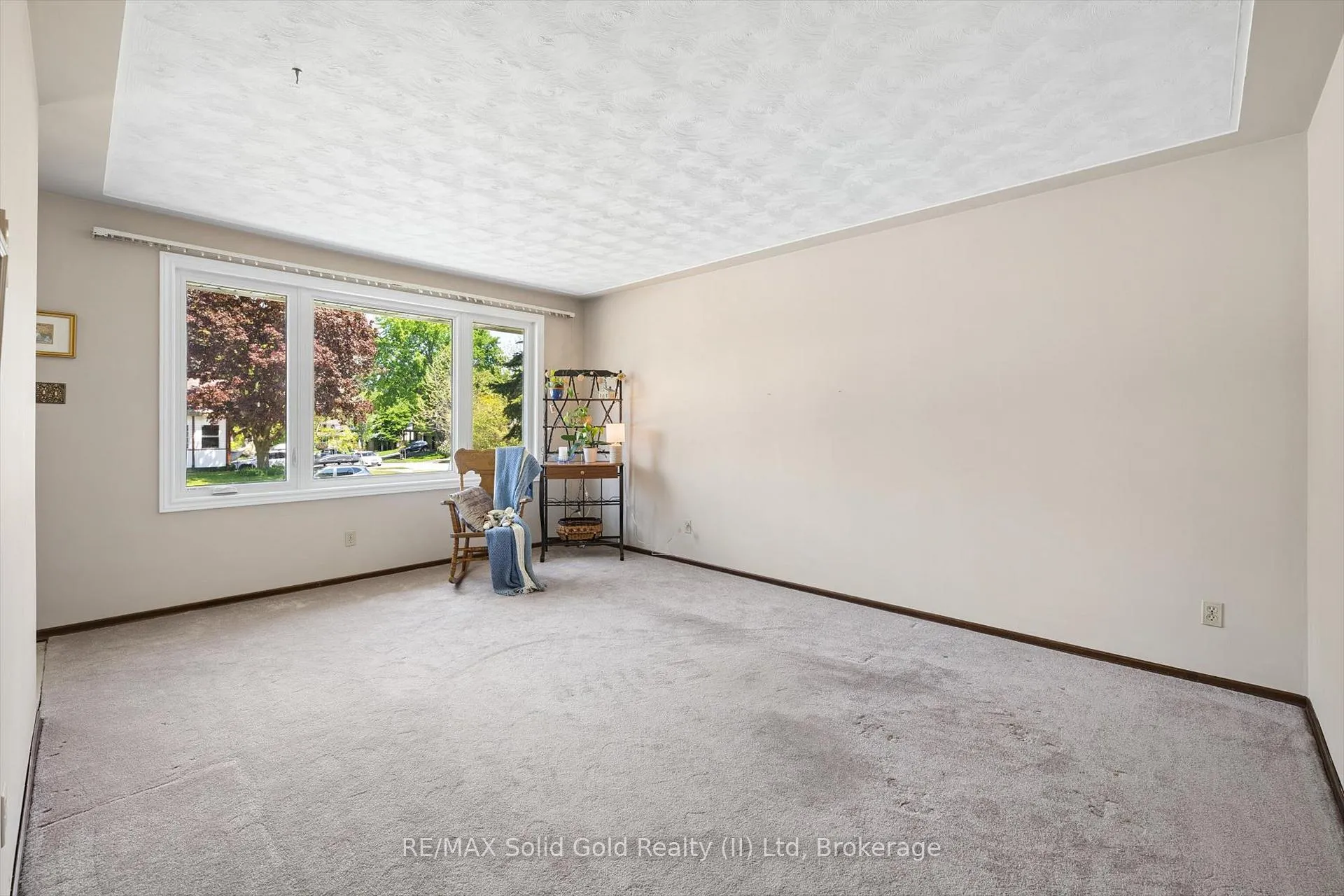 Photo 11 of 105 Silverspring Crescent, Kitchener — HOMEH