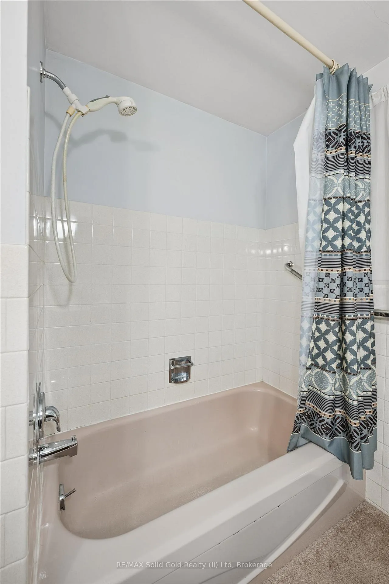 Photo 17 of 105 Silverspring Crescent, Kitchener — HOMEH