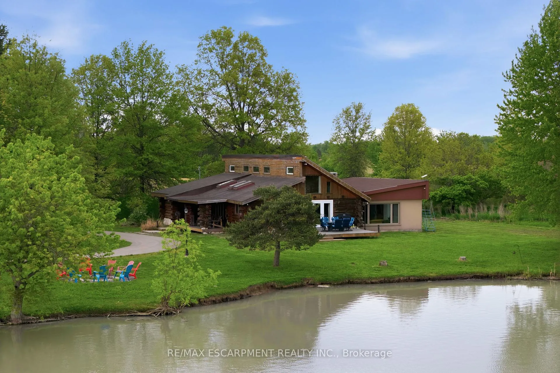 Photo 4 of 678 Chantler Road, Pelham, Fenwick — HOMEH