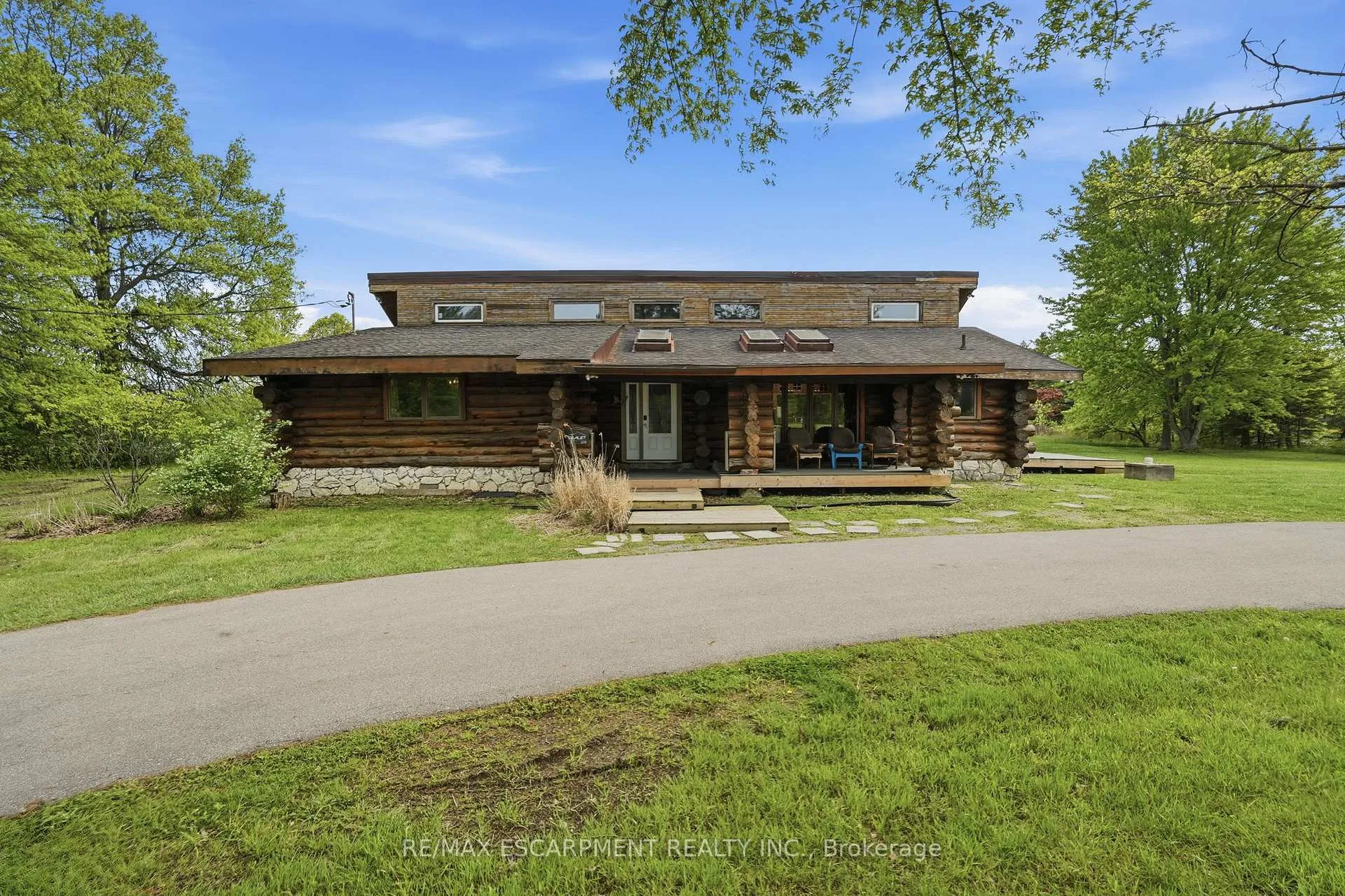 Photo 5 of 678 Chantler Road, Pelham, Fenwick — HOMEH
