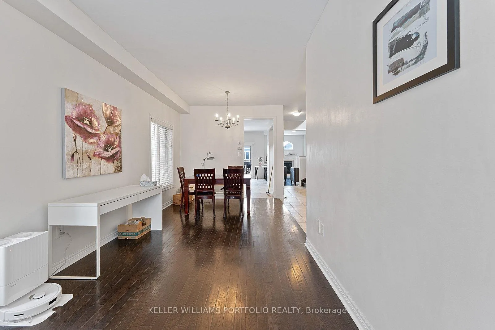 Photo 3 of 301 Oberfrick Avenue, Vaughan, Patterson — HOMEH