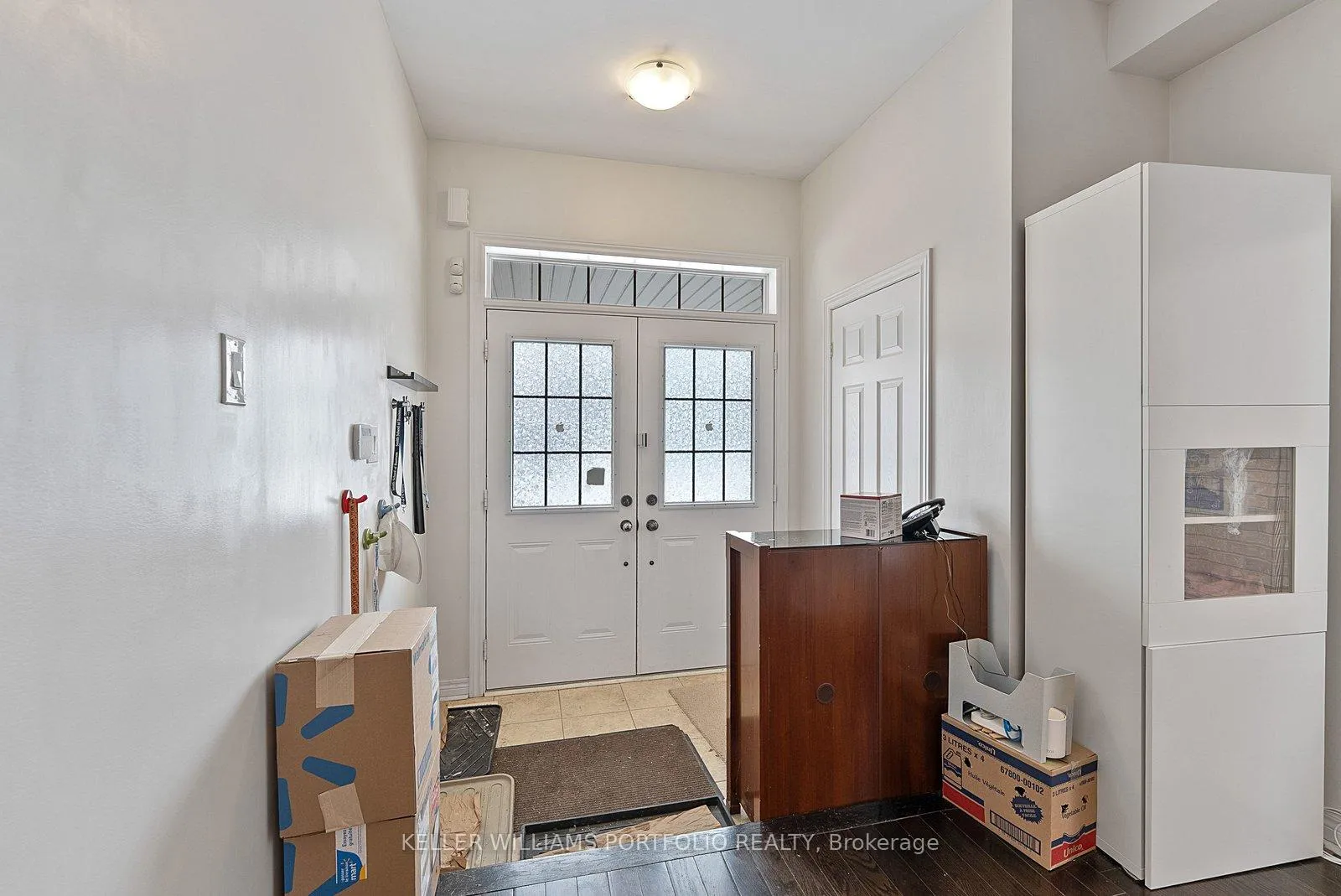 Photo 5 of 301 Oberfrick Avenue, Vaughan, Patterson — HOMEH