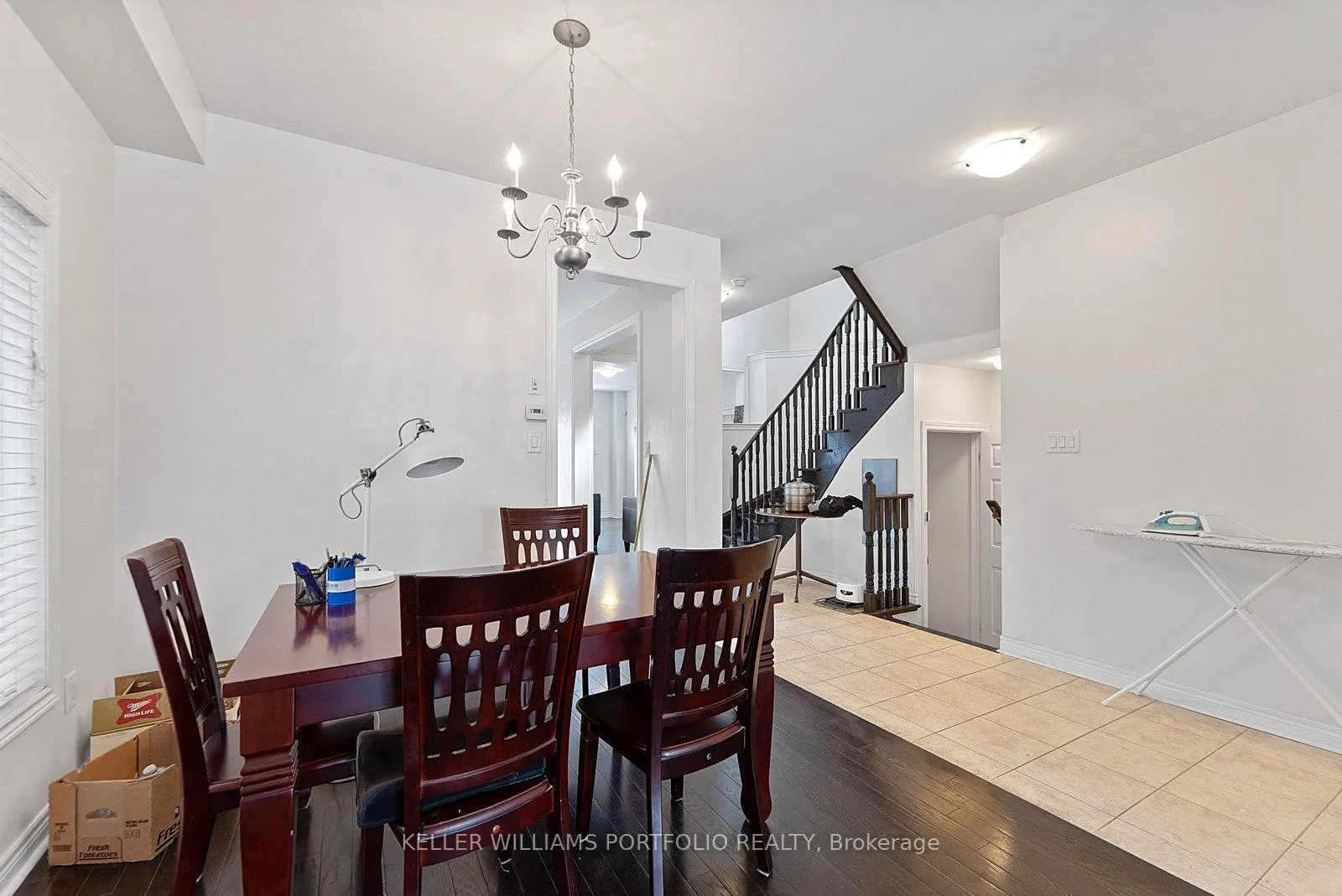 Photo 7 of 301 Oberfrick Avenue, Vaughan, Patterson — HOMEH