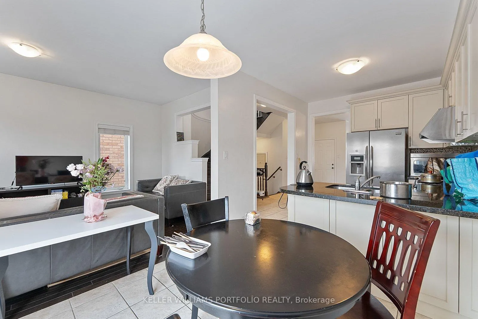 Photo 15 of 301 Oberfrick Avenue, Vaughan, Patterson — HOMEH