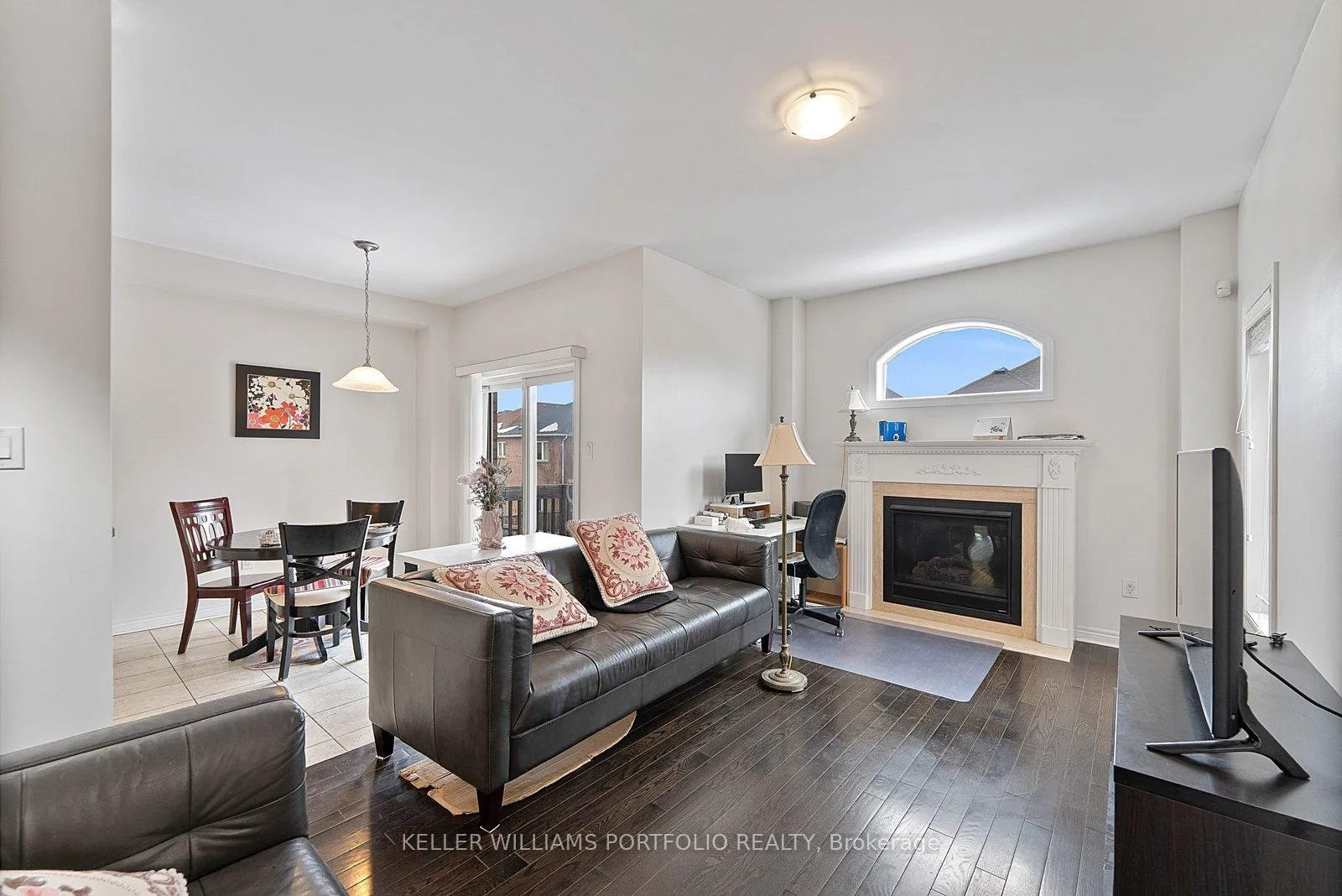 Photo 17 of 301 Oberfrick Avenue, Vaughan, Patterson — HOMEH