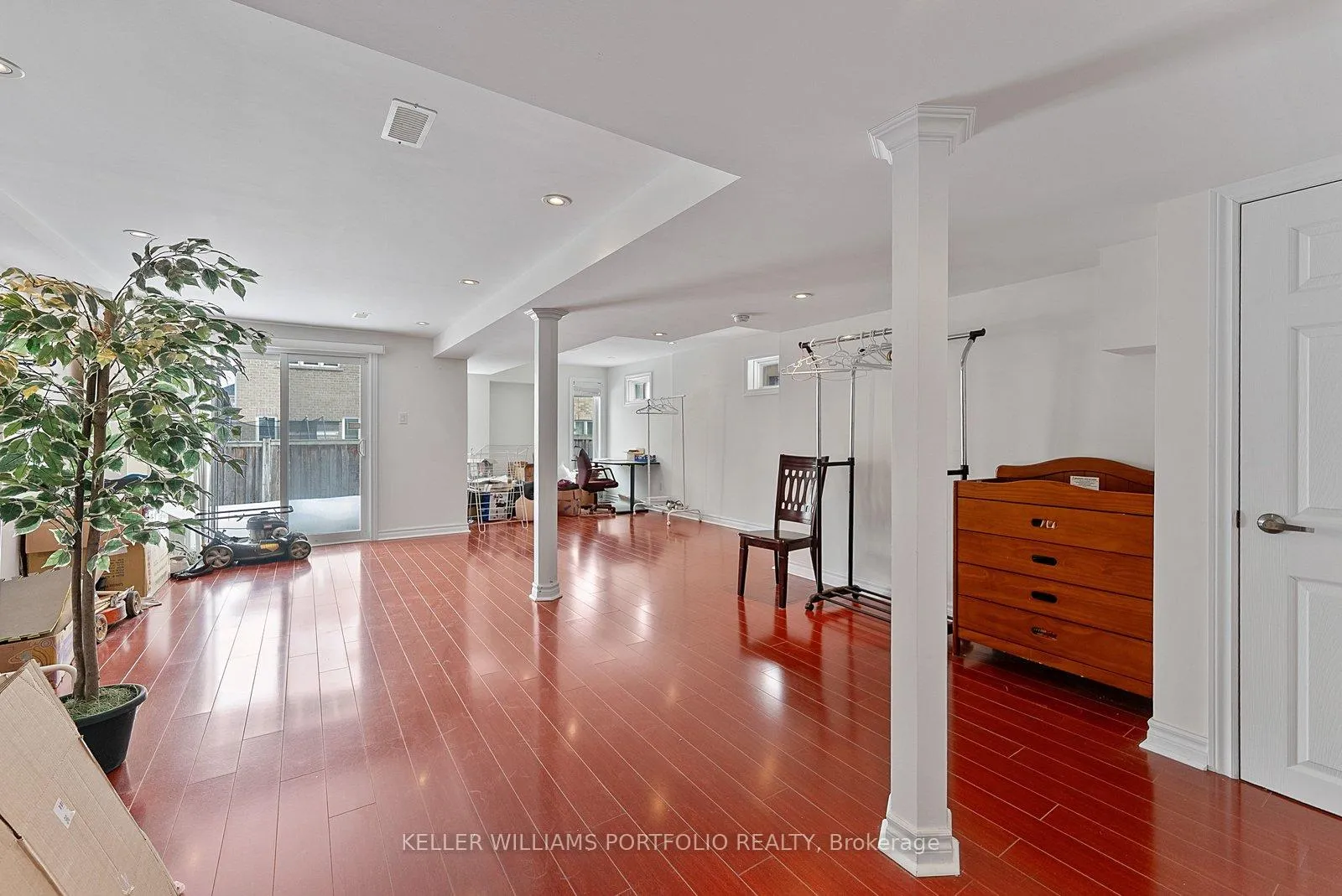 Photo 44 of 301 Oberfrick Avenue, Vaughan, Patterson — HOMEH