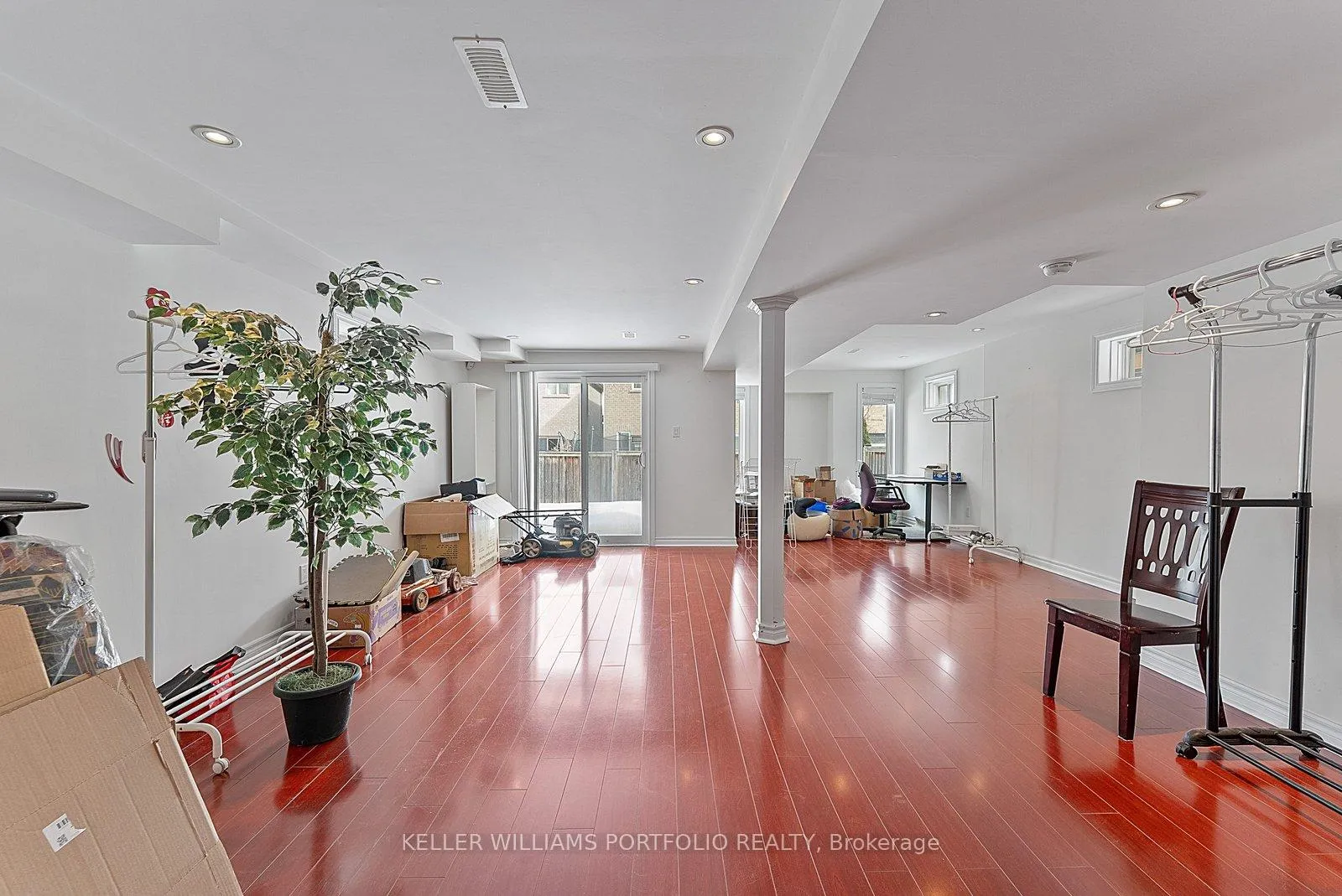 Photo 45 of 301 Oberfrick Avenue, Vaughan, Patterson — HOMEH