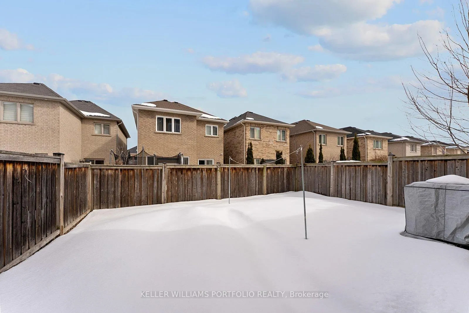Photo 48 of 301 Oberfrick Avenue, Vaughan, Patterson — HOMEH