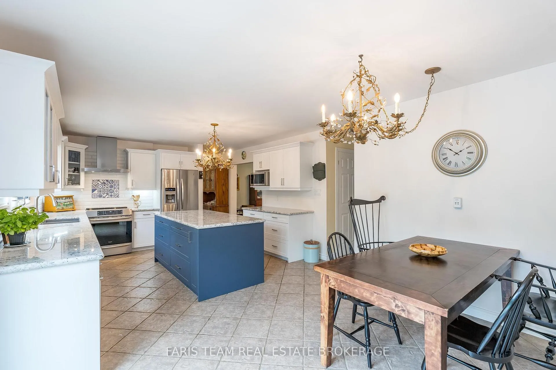 Photo 4 of 32 Cairns Boulevard, Springwater, Midhurst — HOMEH