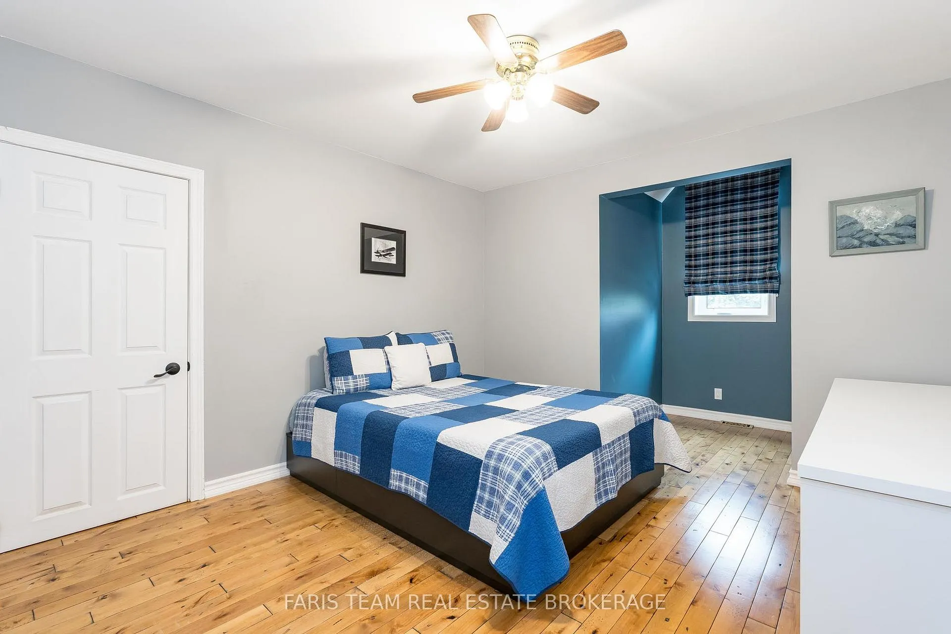Photo 21 of 32 Cairns Boulevard, Springwater, Midhurst — HOMEH