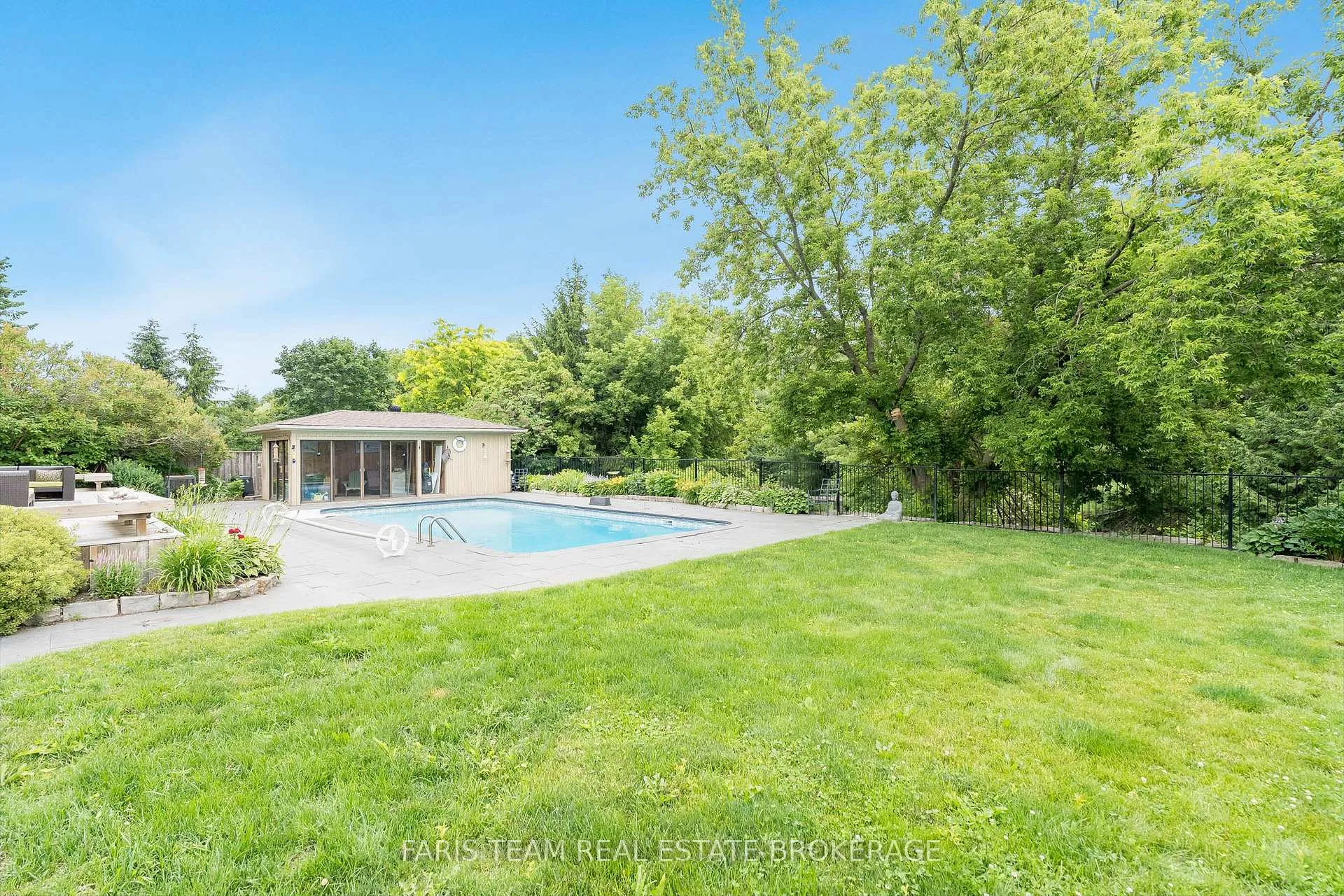 Photo 35 of 32 Cairns Boulevard, Springwater, Midhurst — HOMEH