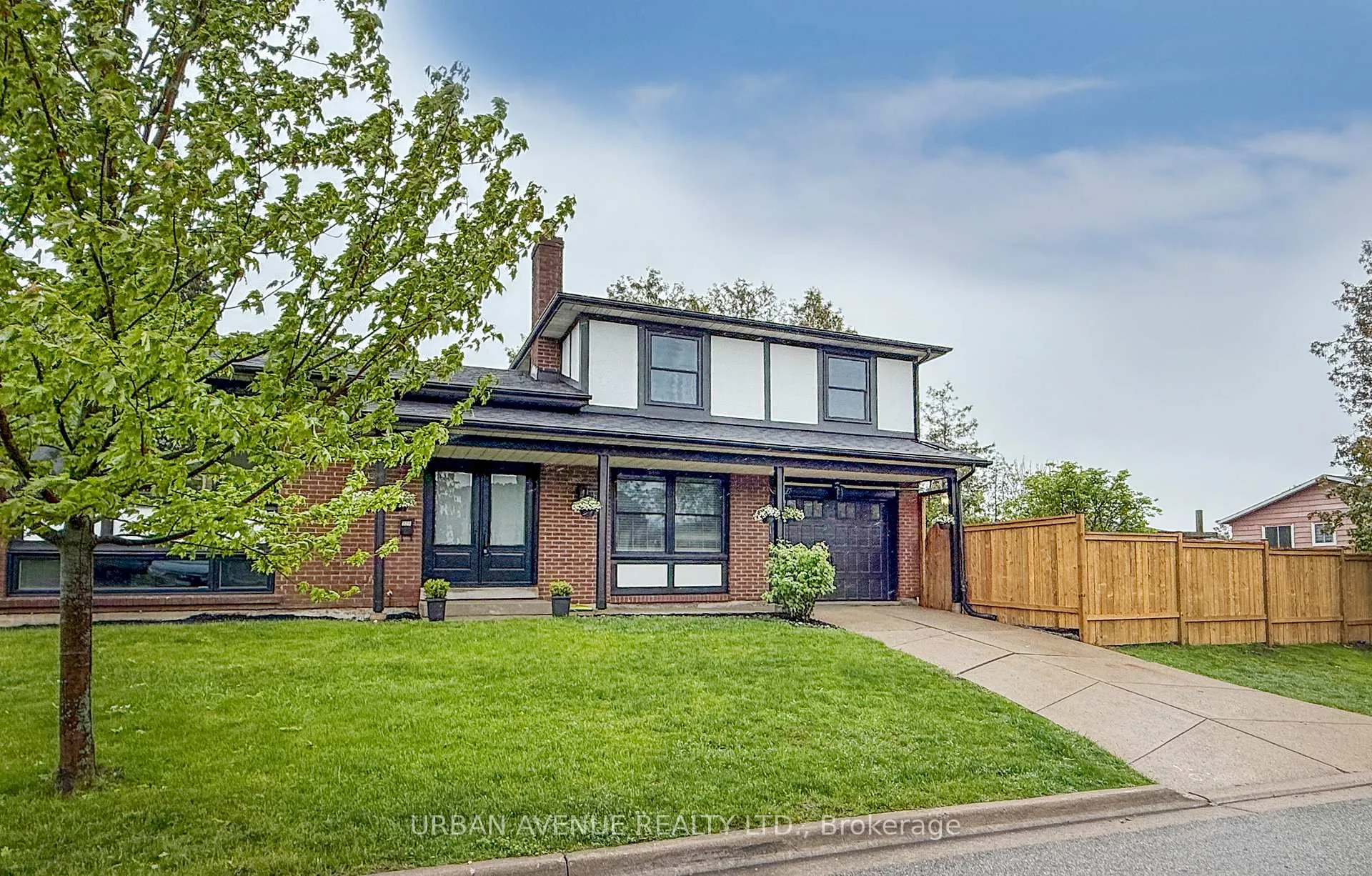 Photo 1 of 329 Cooper Court, Oshawa, McLaughlin — HOMEH