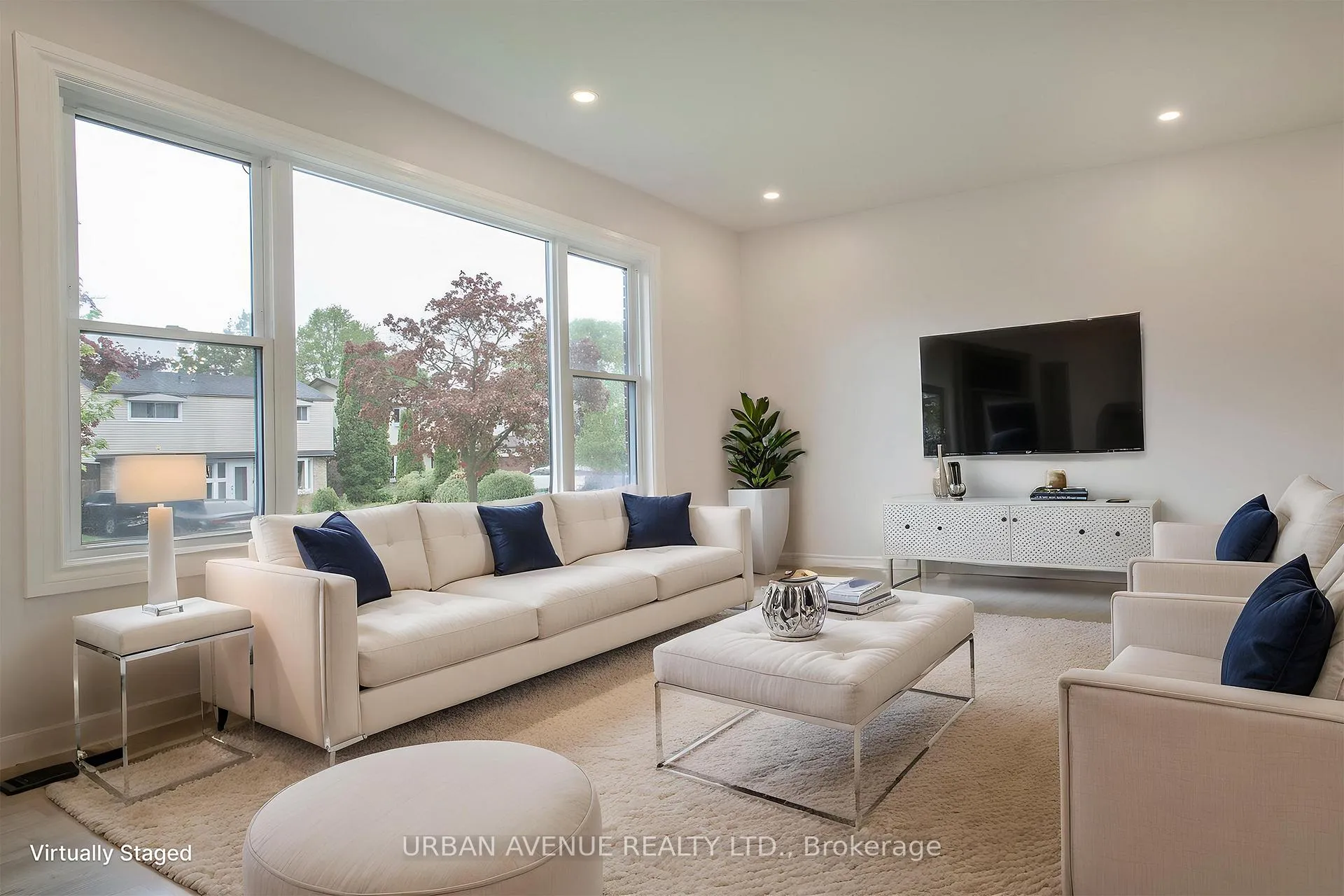 Photo 9 of 329 Cooper Court, Oshawa, McLaughlin — HOMEH