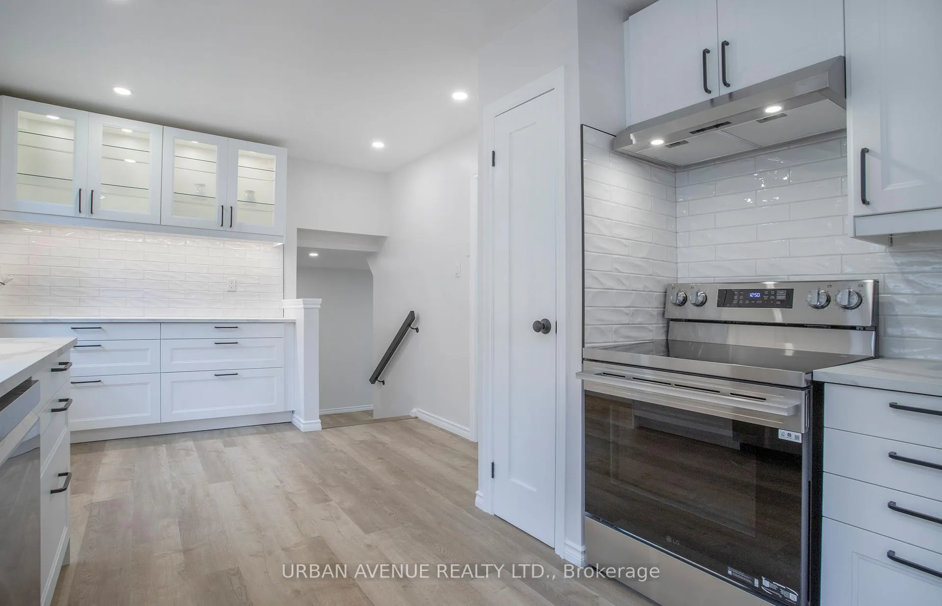 Photo 15 of 329 Cooper Court, Oshawa, McLaughlin — HOMEH