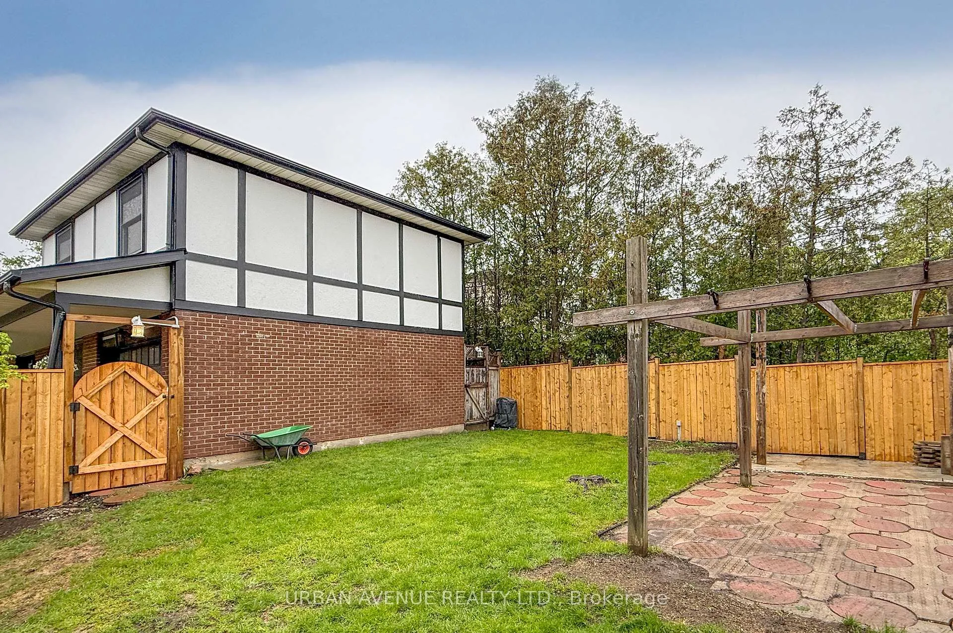 Photo 47 of 329 Cooper Court, Oshawa, McLaughlin — HOMEH