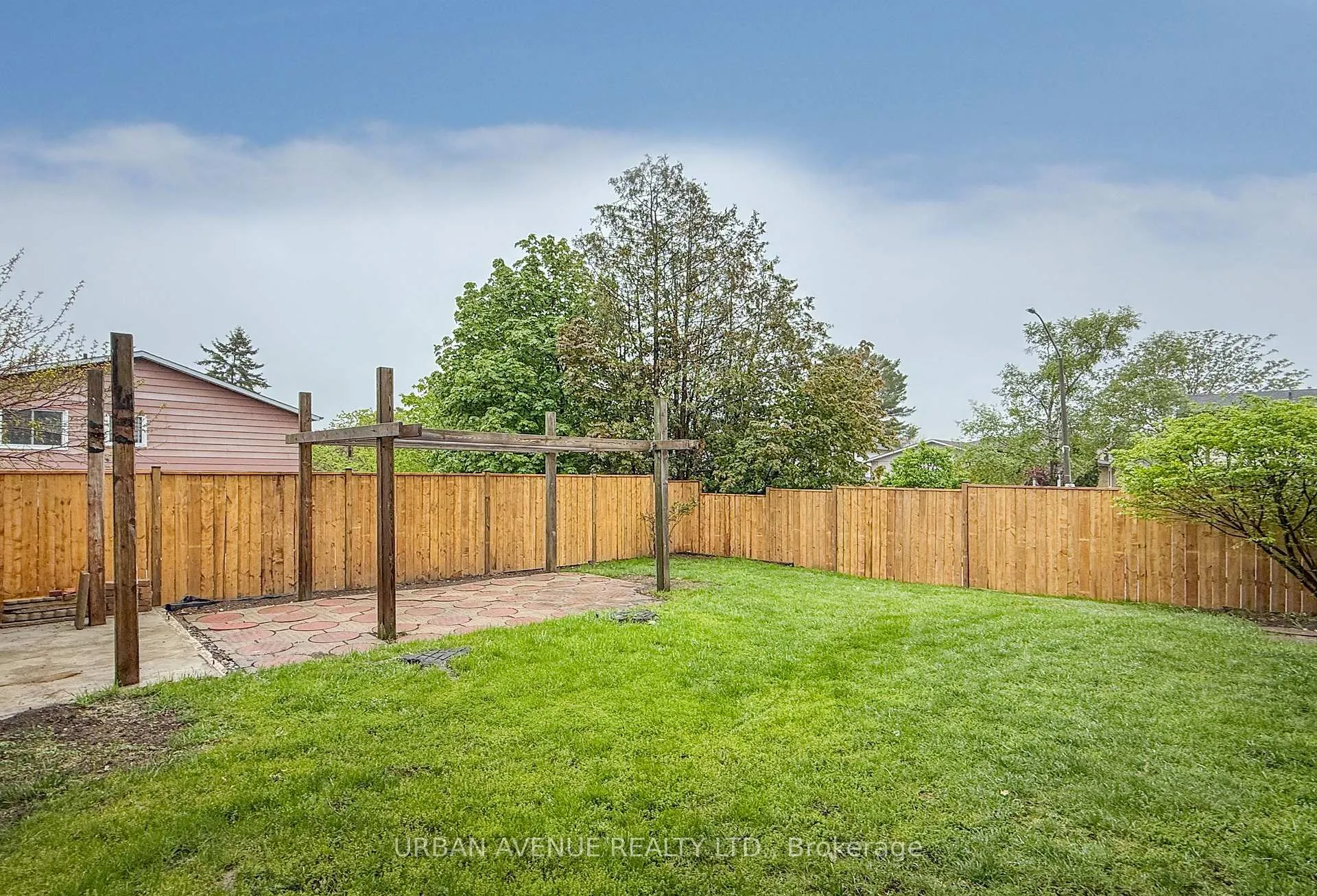 Photo 48 of 329 Cooper Court, Oshawa, McLaughlin — HOMEH