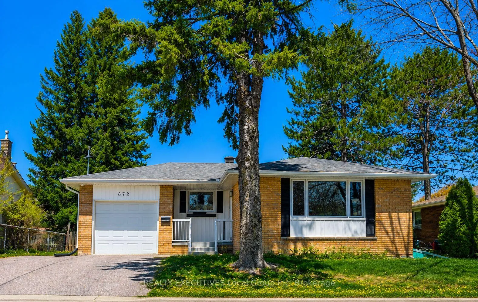 Front of 672 Norman Avenue