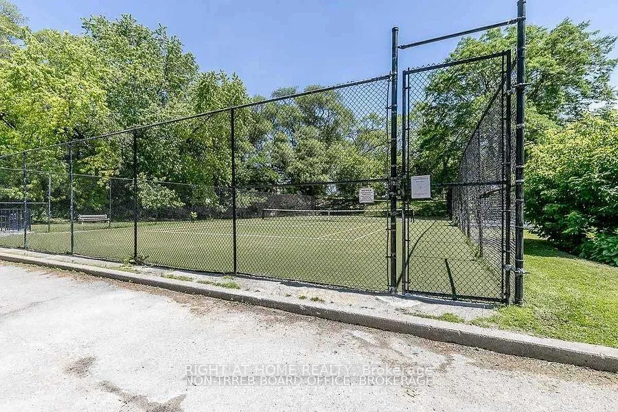 Photo 4 of Unit 304, 45 Southport Street, Toronto, High Park-Swansea — HOMEH