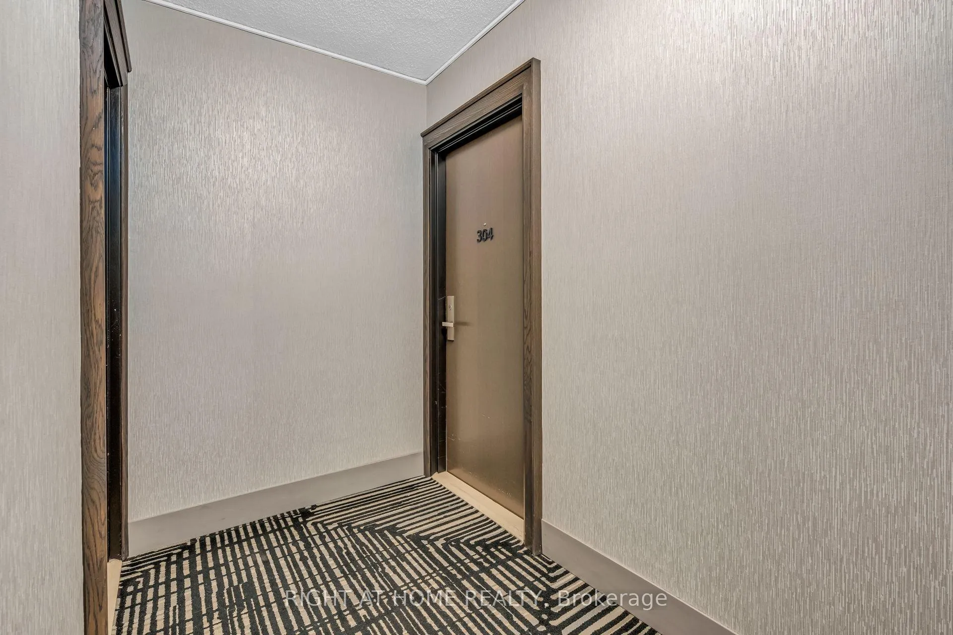 Photo 5 of Unit 304, 45 Southport Street, Toronto, High Park-Swansea — HOMEH
