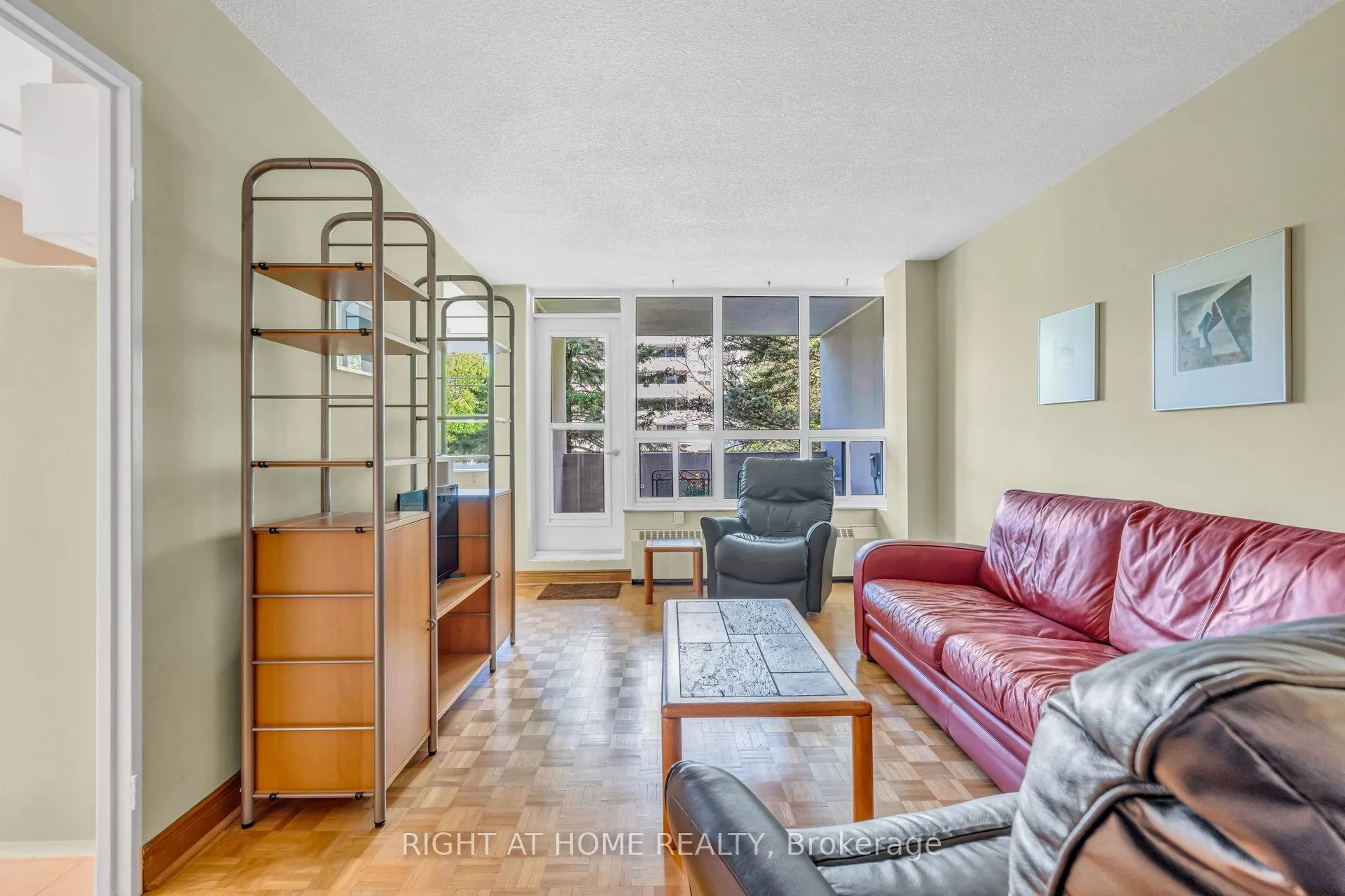 Photo 9 of Unit 304, 45 Southport Street, Toronto, High Park-Swansea — HOMEH