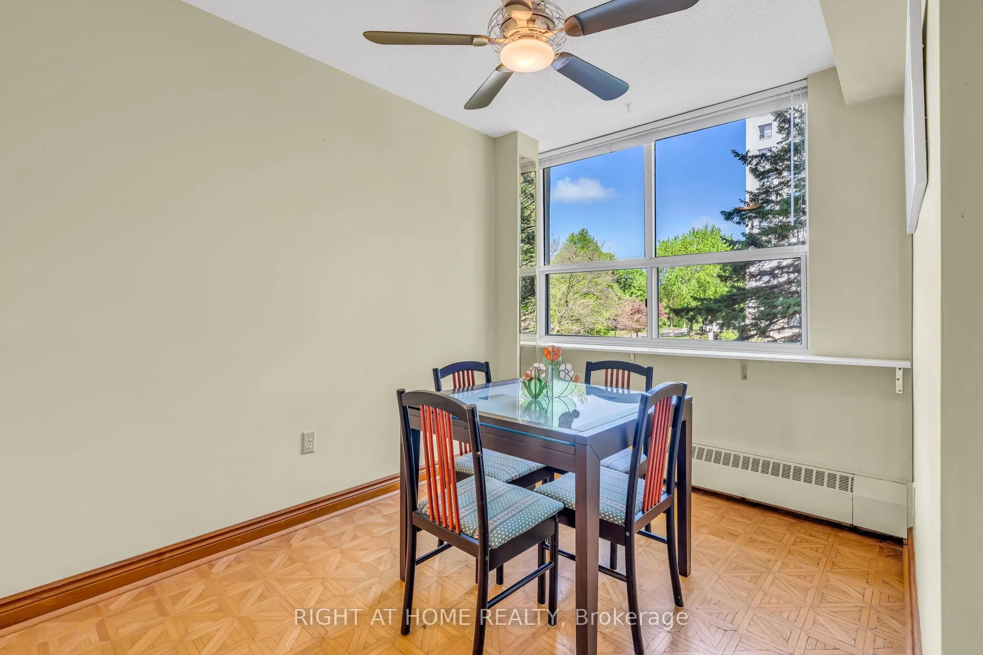 Photo 11 of Unit 304, 45 Southport Street, Toronto, High Park-Swansea — HOMEH