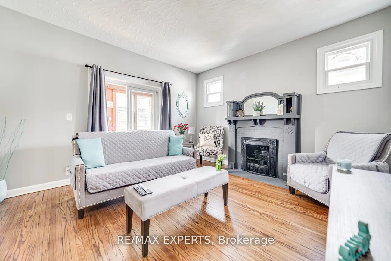 Photo 5 of Unit 1, 98 Elgin Street E, Oshawa, O'Neill — HOMEH