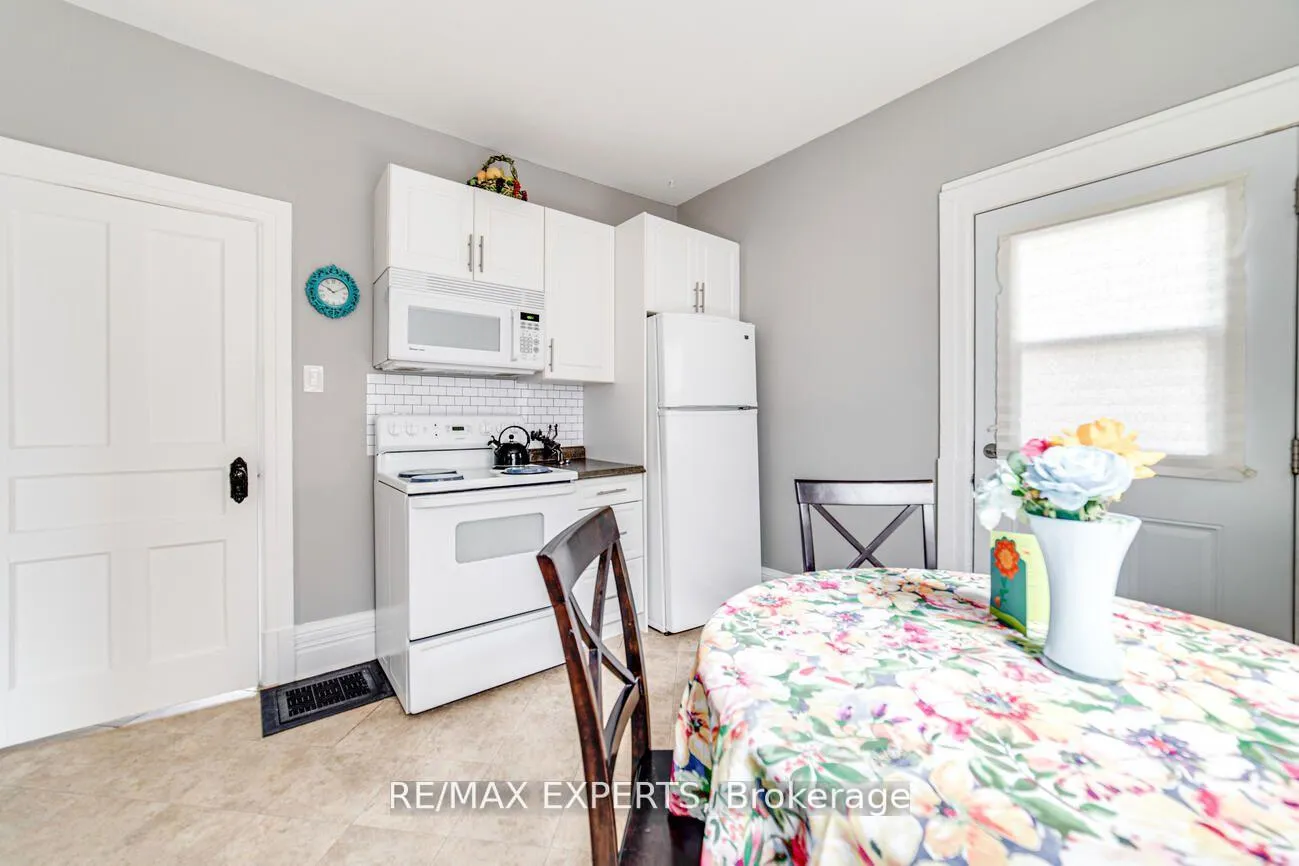 Photo 9 of Unit 1, 98 Elgin Street E, Oshawa, O'Neill — HOMEH