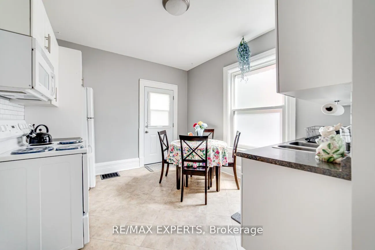Photo 11 of Unit 1, 98 Elgin Street E, Oshawa, O'Neill — HOMEH