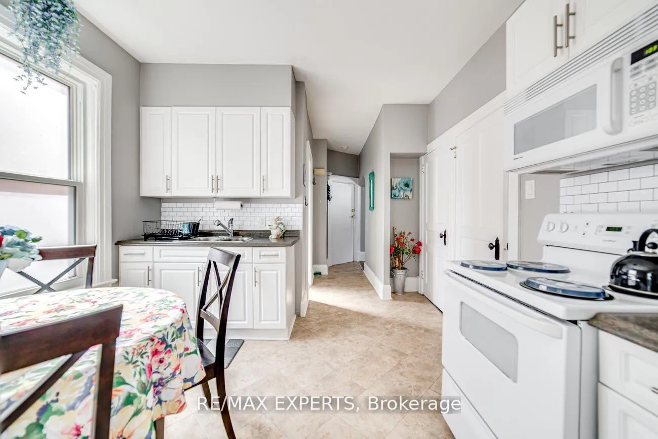 Photo 12 of Unit 1, 98 Elgin Street E, Oshawa, O'Neill — HOMEH
