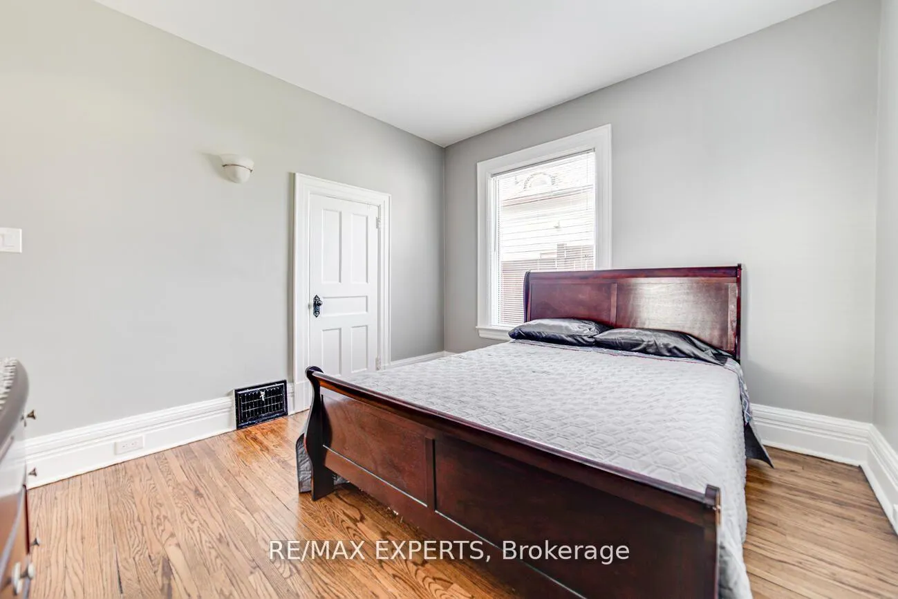 Photo 15 of Unit 1, 98 Elgin Street E, Oshawa, O'Neill — HOMEH
