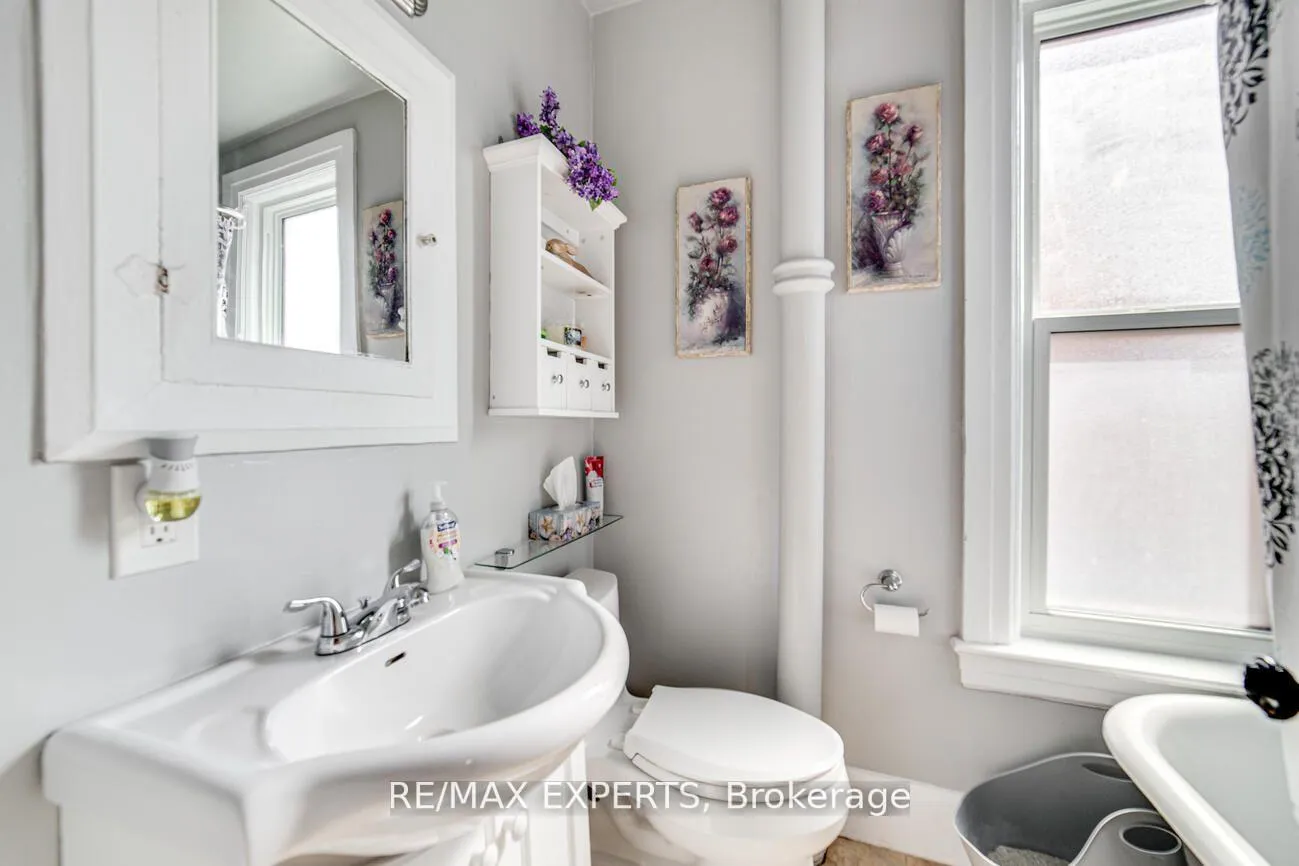 Photo 16 of Unit 1, 98 Elgin Street E, Oshawa, O'Neill — HOMEH