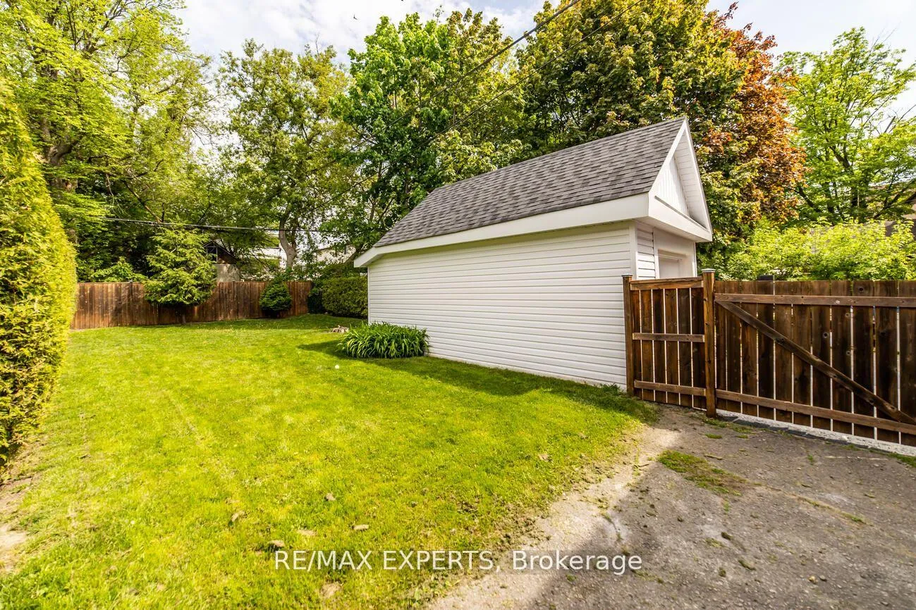 Photo 22 of Unit 1, 98 Elgin Street E, Oshawa, O'Neill — HOMEH