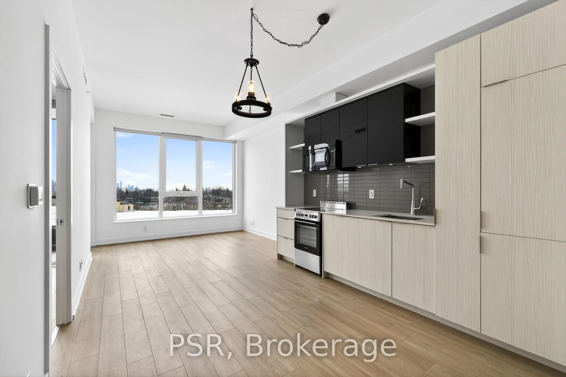 Photo 2 of Unit 509, 6 Parkwood Avenue, Toronto, Casa Loma — HOMEH