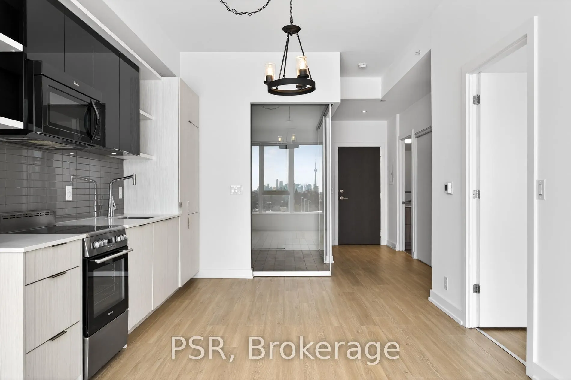 Photo 6 of Unit 509, 6 Parkwood Avenue, Toronto, Casa Loma — HOMEH