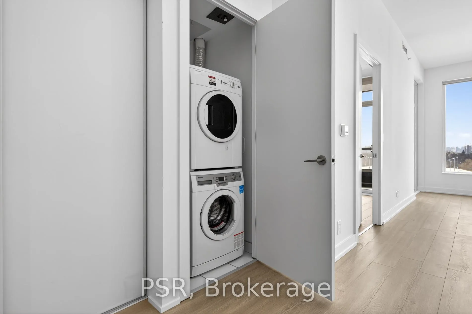 Photo 20 of Unit 509, 6 Parkwood Avenue, Toronto, Casa Loma — HOMEH
