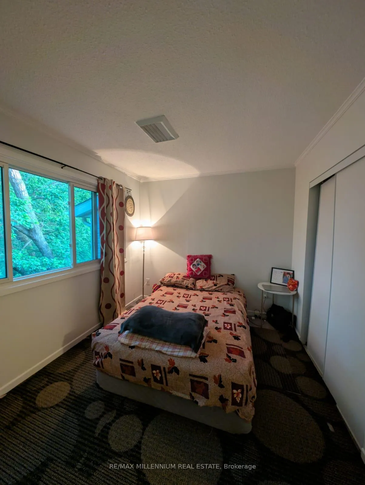 Photo 2 of Unit 9, 30 Green Valley Drive, Kitchener, Pioneer Park — HOMEH
