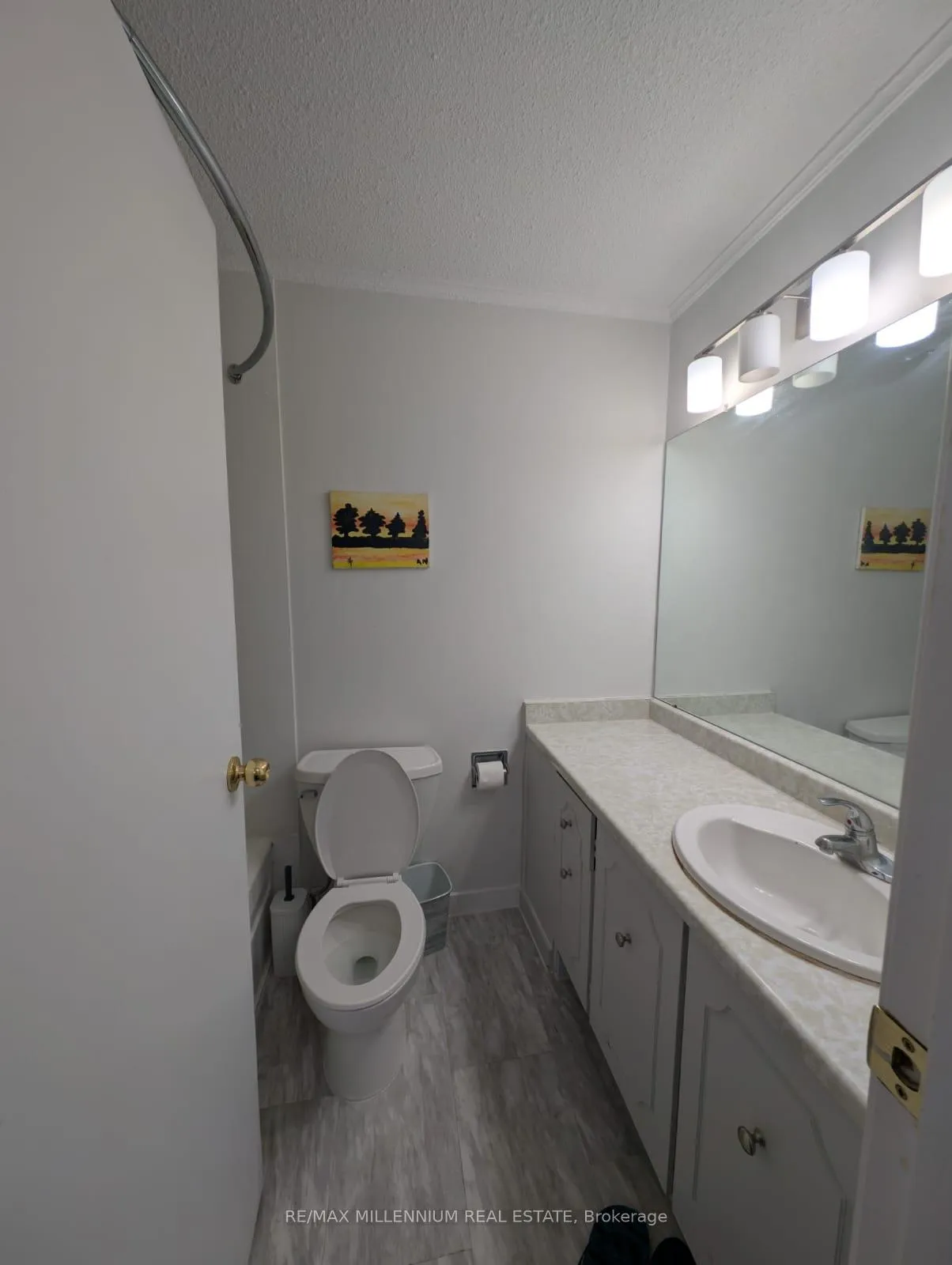 Photo 7 of Unit 9, 30 Green Valley Drive, Kitchener, Pioneer Park — HOMEH
