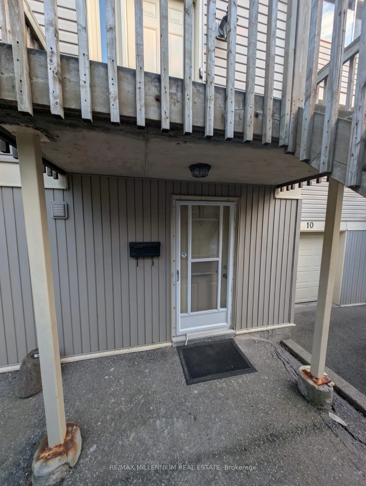 Photo 14 of Unit 9, 30 Green Valley Drive, Kitchener, Pioneer Park — HOMEH