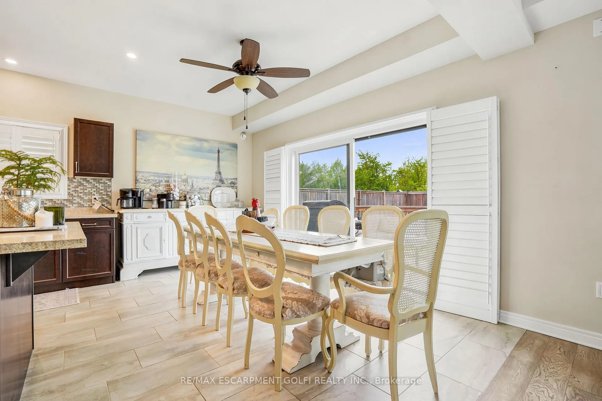 Photo 12 of 334 Viger Drive W, Welland, Lincoln/Crowland — HOMEH