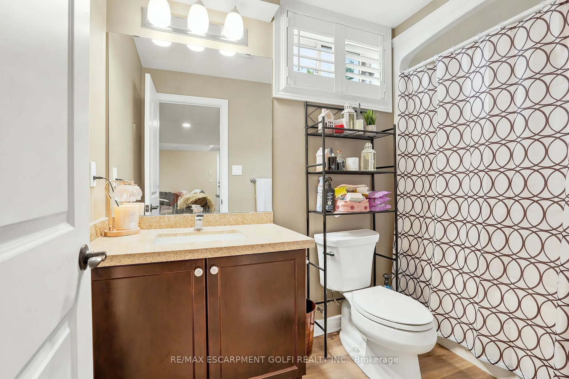 Photo 30 of 334 Viger Drive W, Welland, Lincoln/Crowland — HOMEH