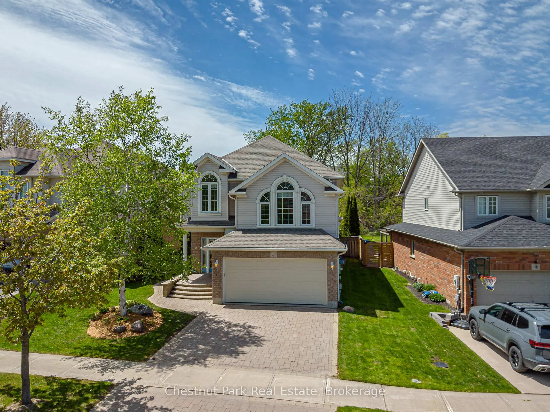 Photo 2 of 6 Alyssa Drive, Collingwood — HOMEH