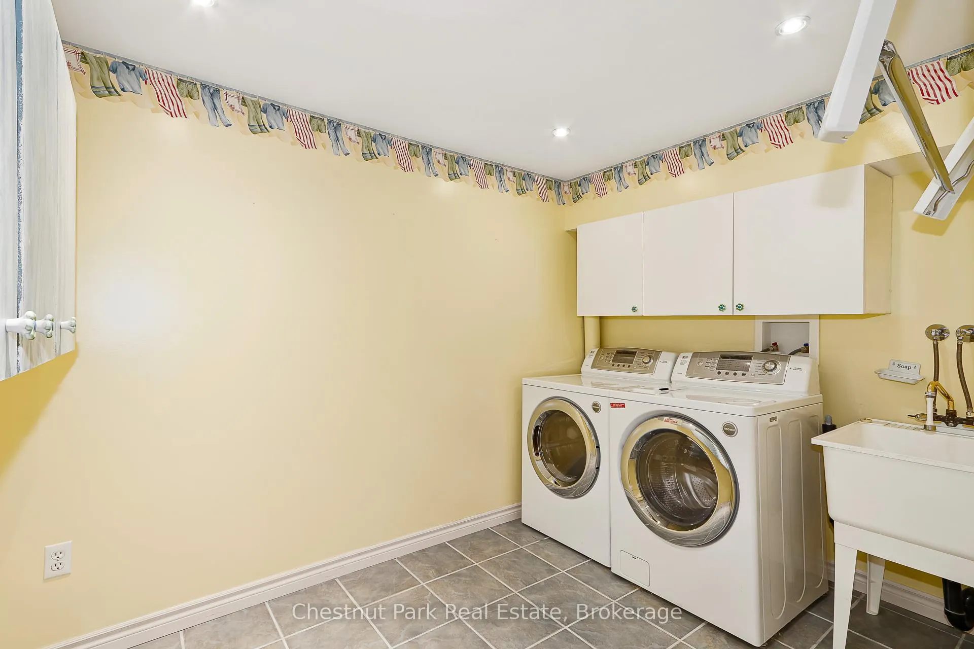 Photo 39 of 6 Alyssa Drive, Collingwood — HOMEH