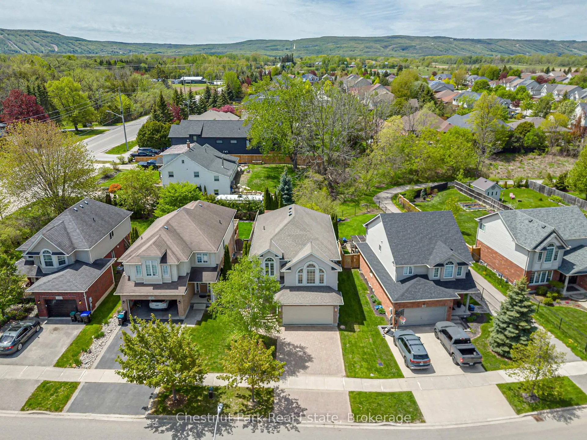 Photo 55 of 6 Alyssa Drive, Collingwood — HOMEH