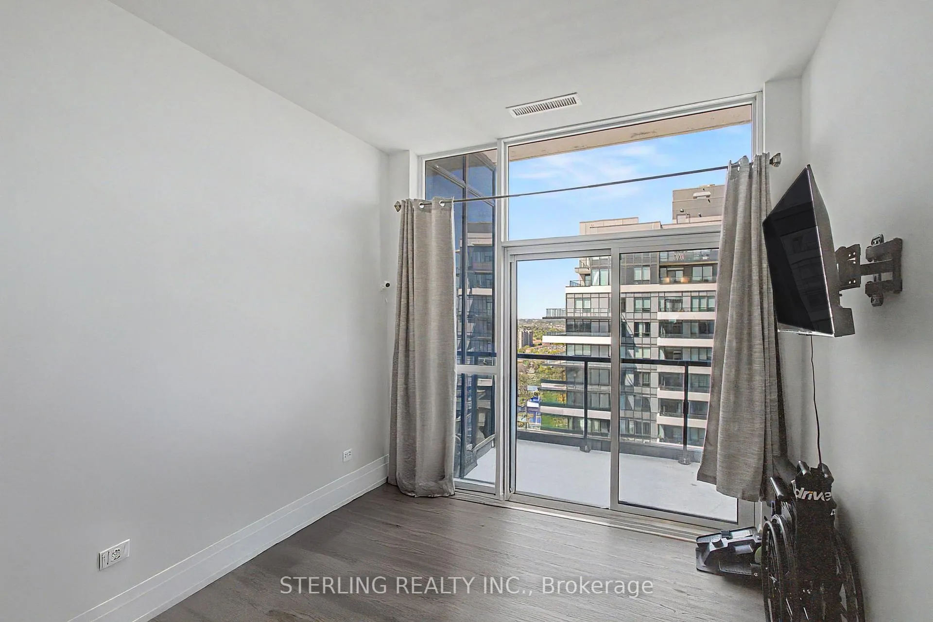 Photo 16 of Unit 2803, 1455 Celebration Drive, Pickering, Bay Ridges — HOMEH