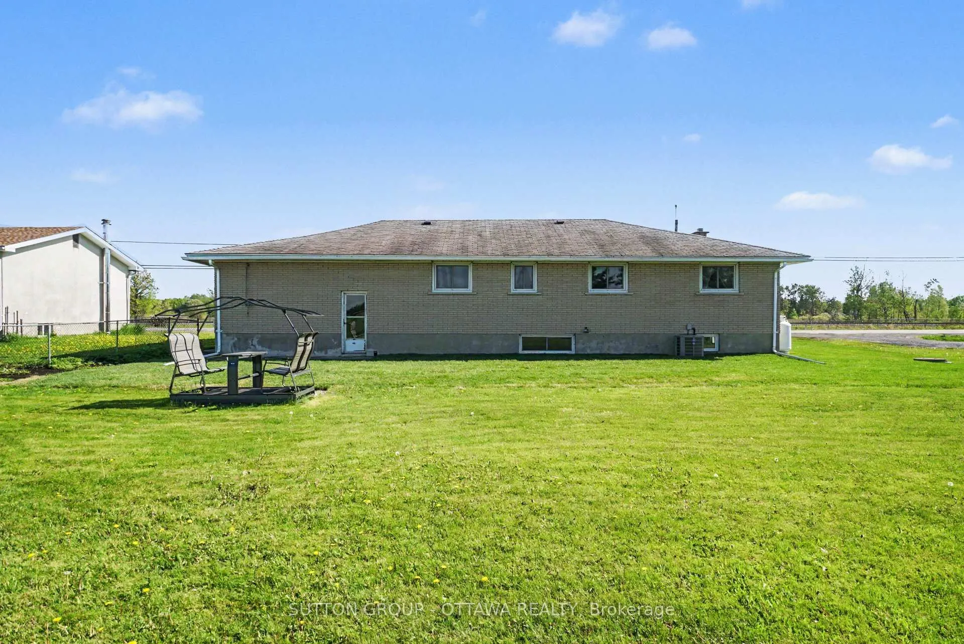 Photo 29 of 6573 Russell Road, Ottawa, Sarsfield/Bearbrook — HOMEH