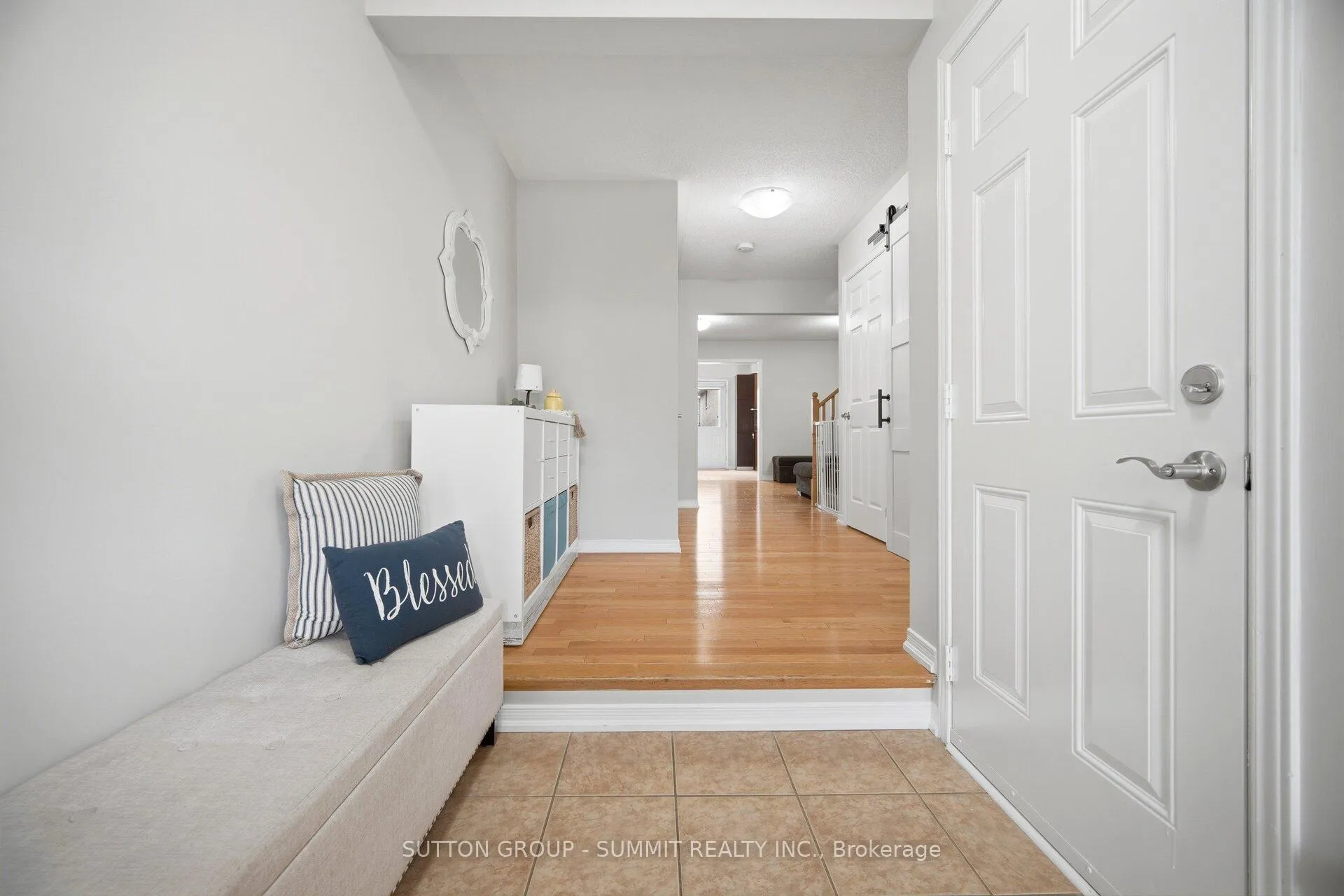 Photo 4 of 100 Burnstown Circle, Brampton, Bram East — HOMEH