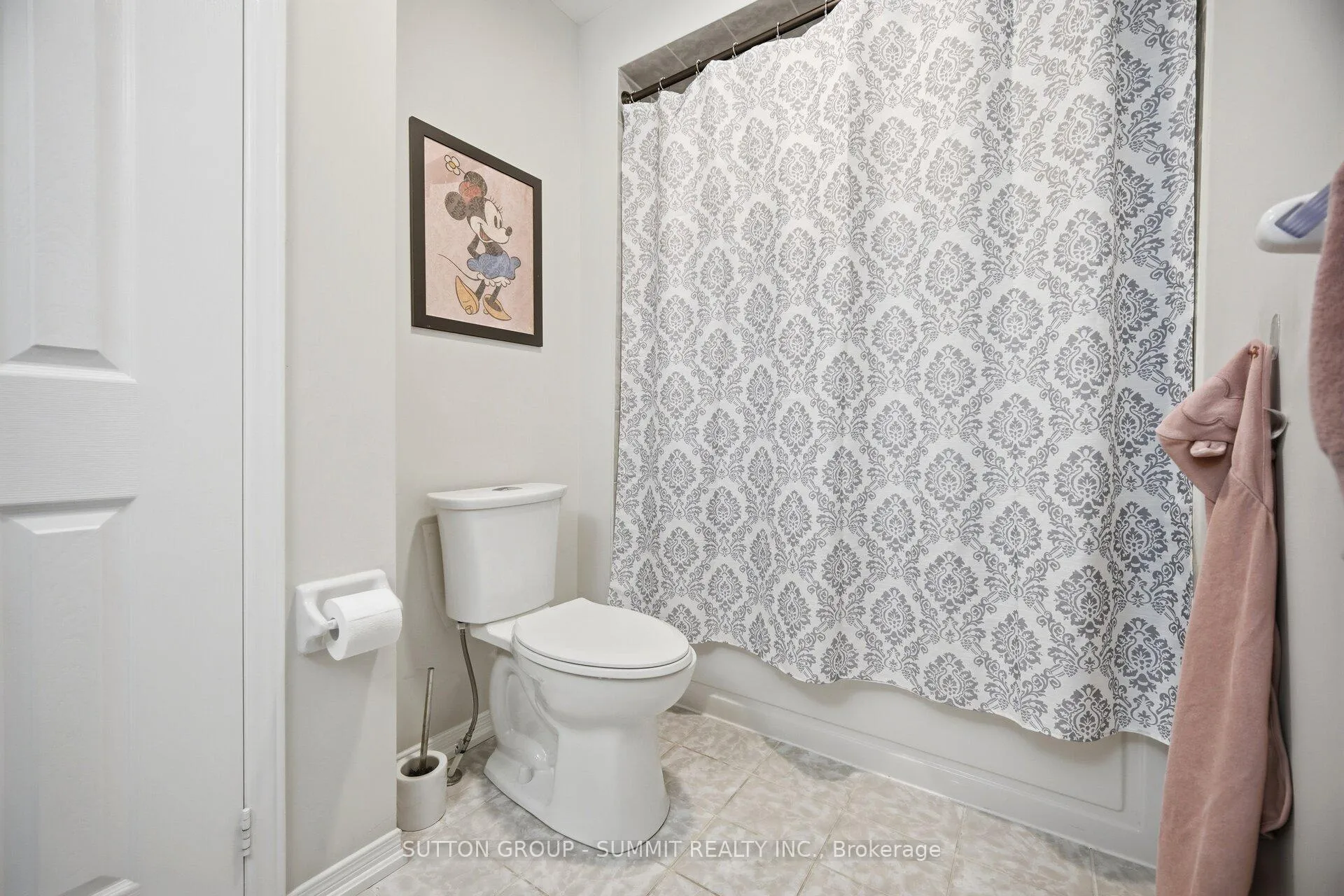 Photo 34 of 100 Burnstown Circle, Brampton, Bram East — HOMEH