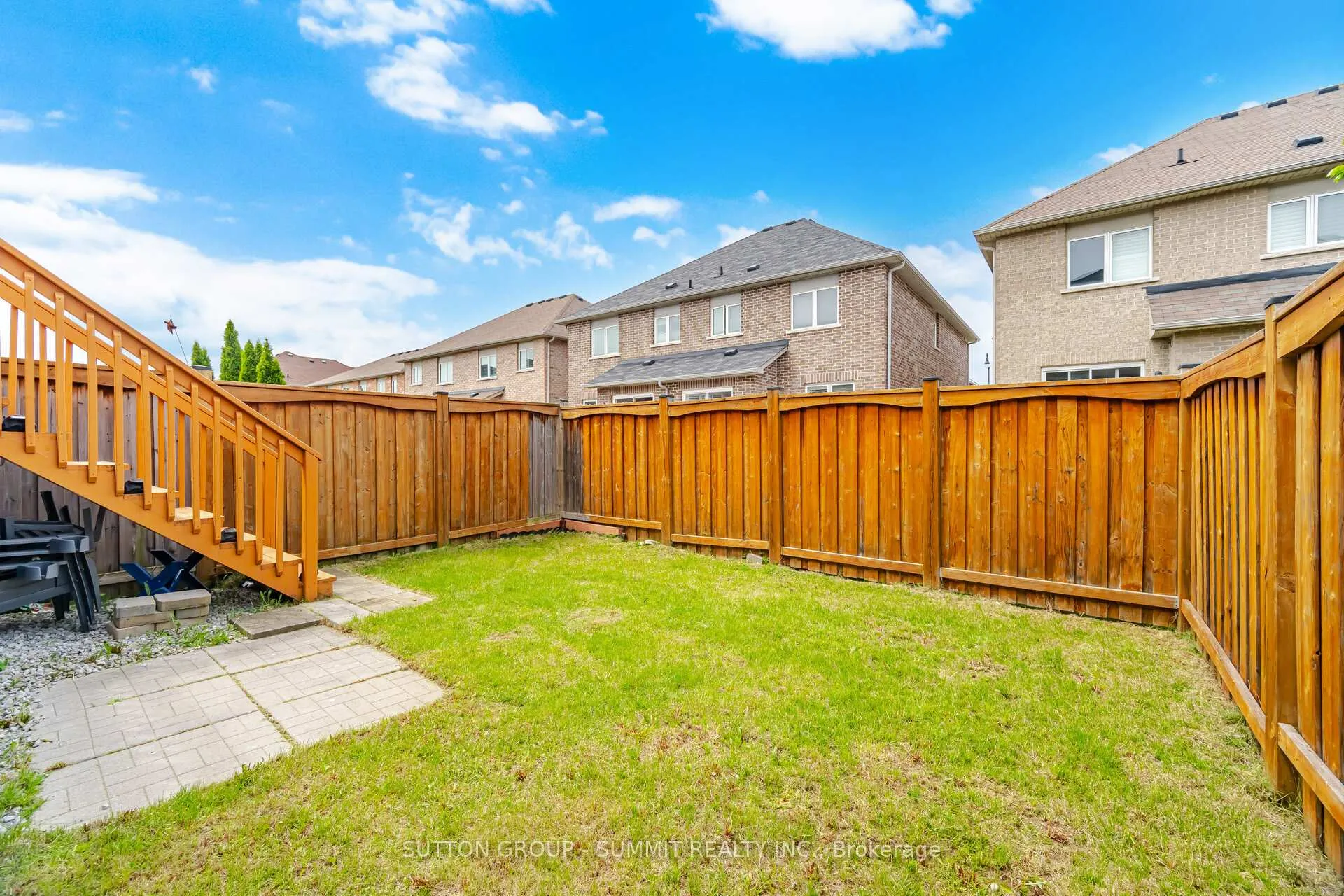 Photo 38 of 100 Burnstown Circle, Brampton, Bram East — HOMEH