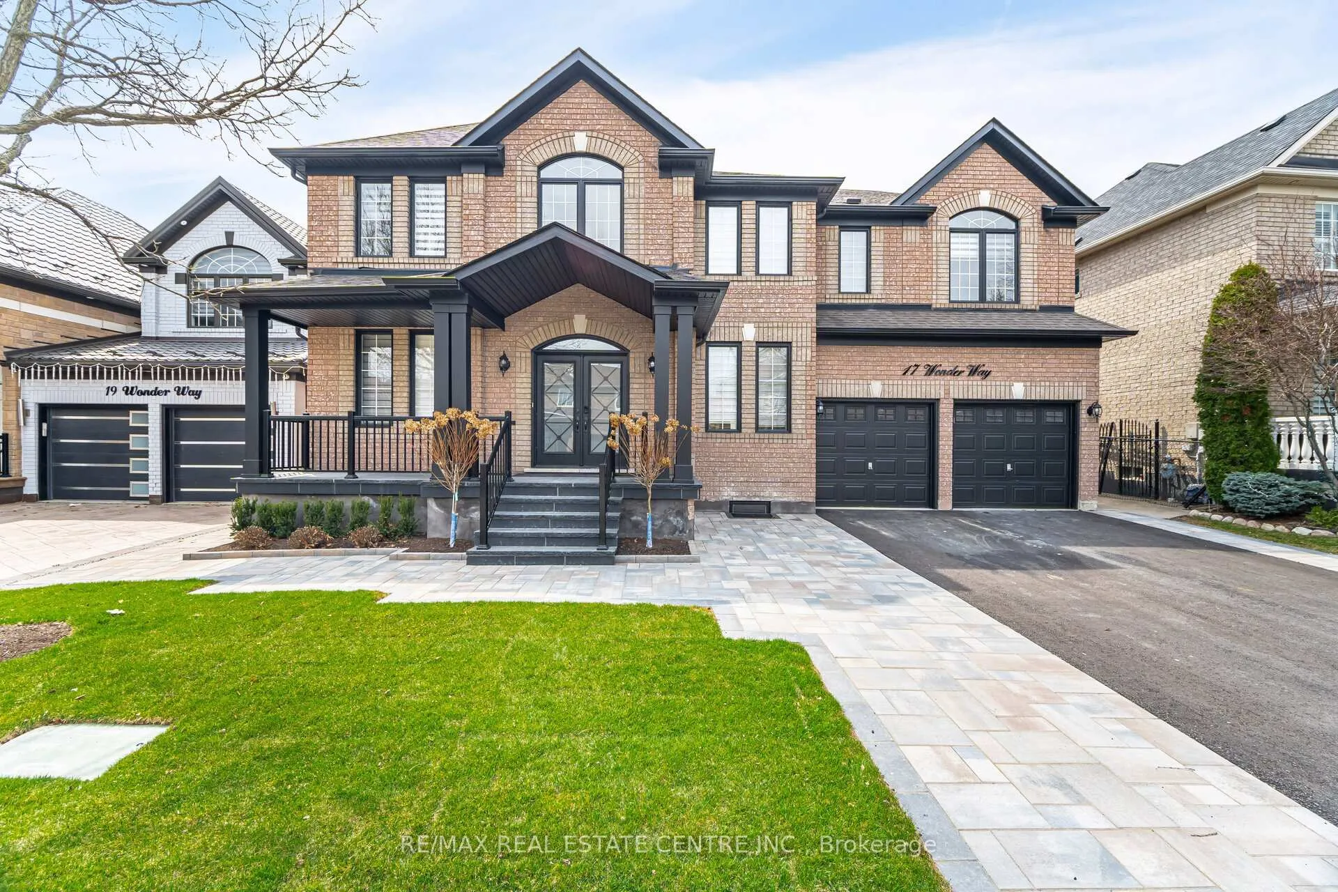 Front of 17 Wonder Way