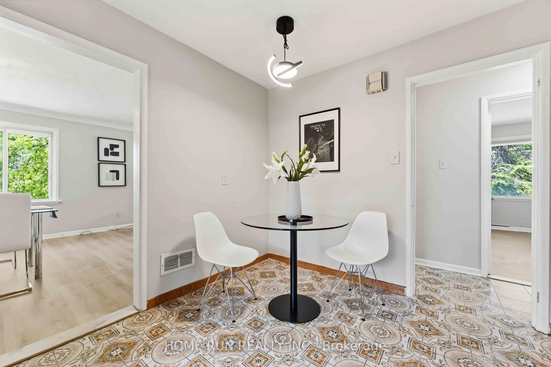 Photo 15 of 1530 Clementine Boulevard W, Ottawa, Billings Bridge — HOMEH